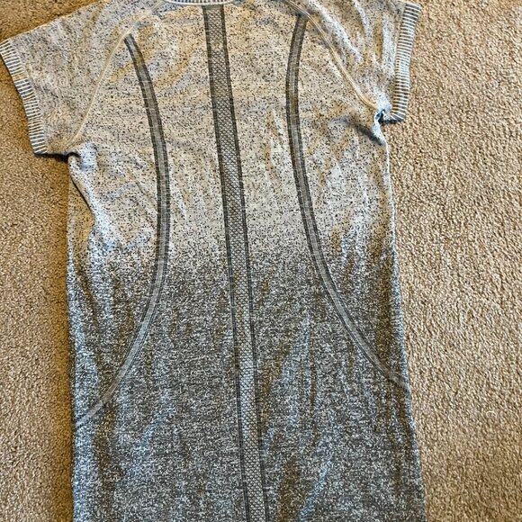 Lululemon Swiftly RARE - Picture 4 of 4